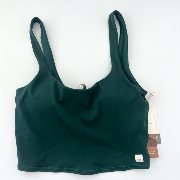 Vuori Daily Crop Green Medium NEW - Picture 2 of 3